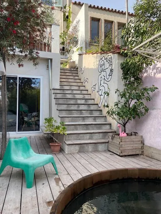 Maison 180 M2 Avec Bassin-Piscine En Bois A Vauban Marseille